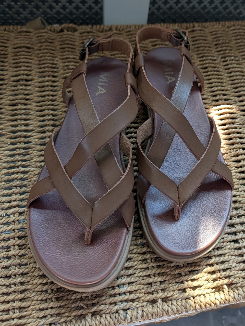 MIA Women's Criss Cross Ankle Strap Brown Cognac Cushion Sole Sandal Sz 7.5